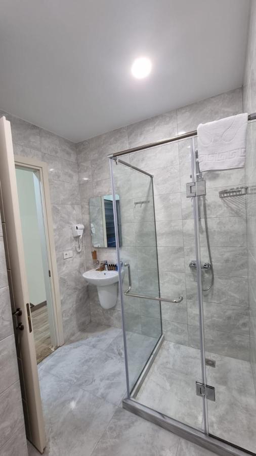 Gg Aparthotel Batoumi Extérieur photo